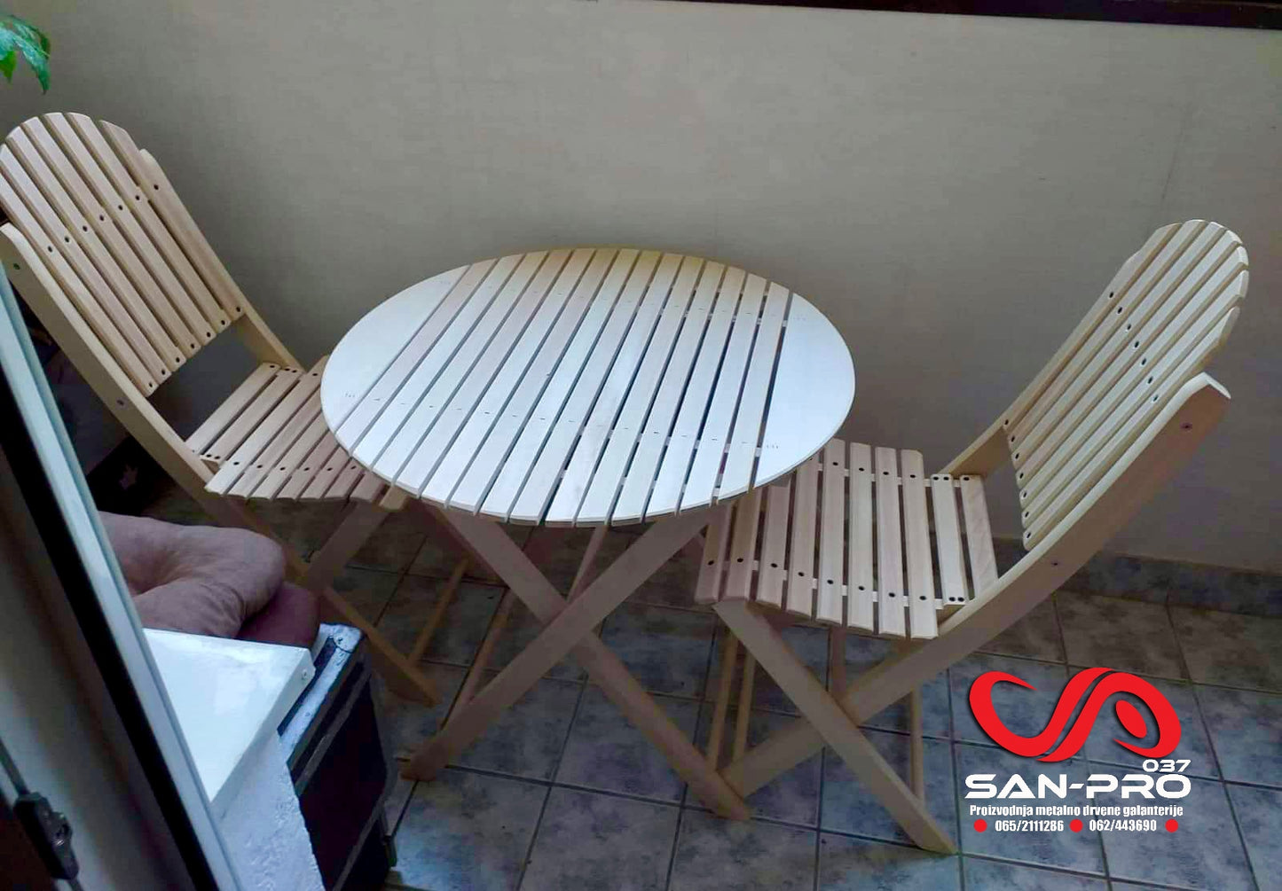 Bastenska Garnitura 2 + Sto fi70cm